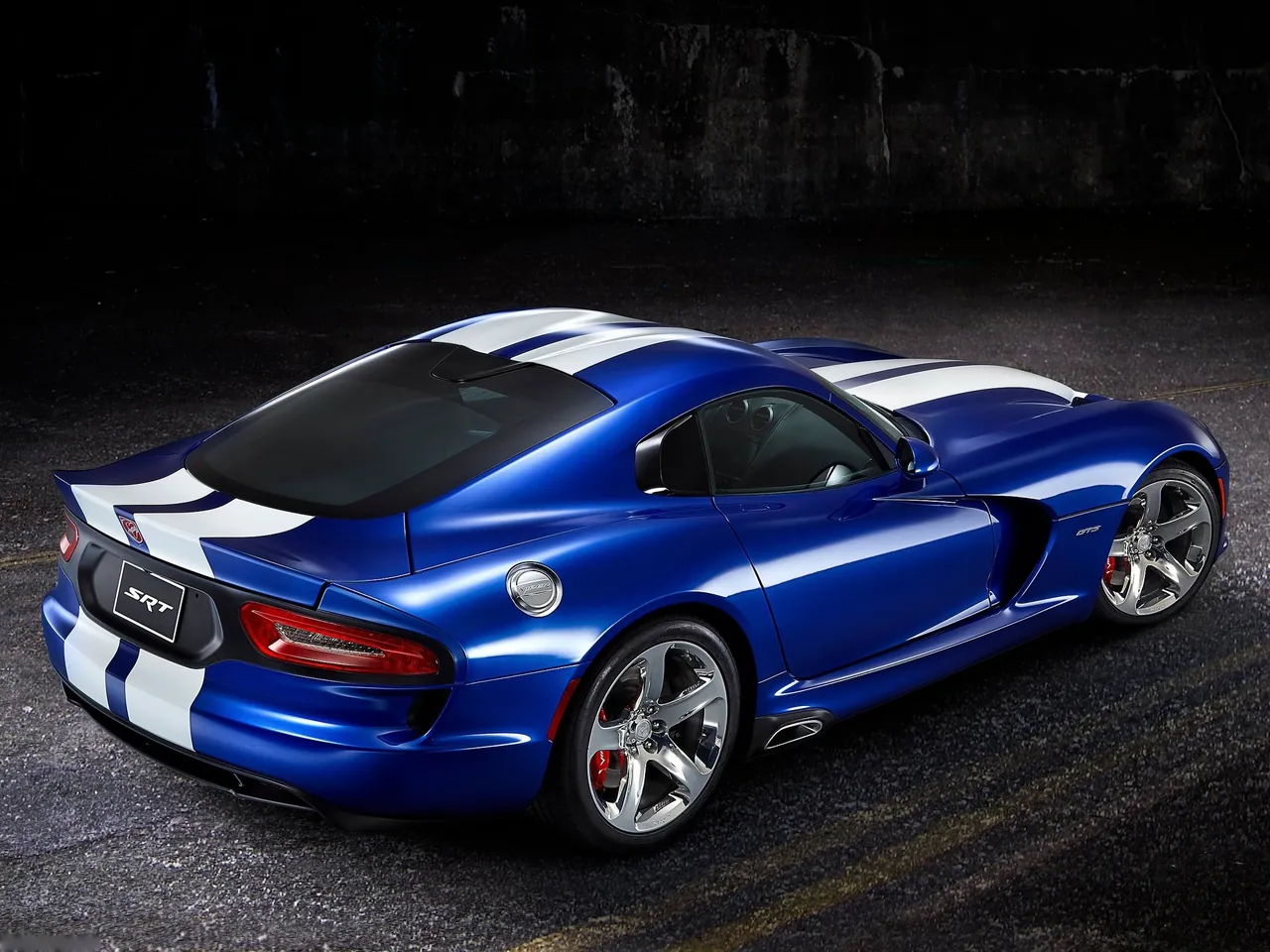 SRT Viper GTS Launch Edition (2013) – zadní tříčtvrteční pohled