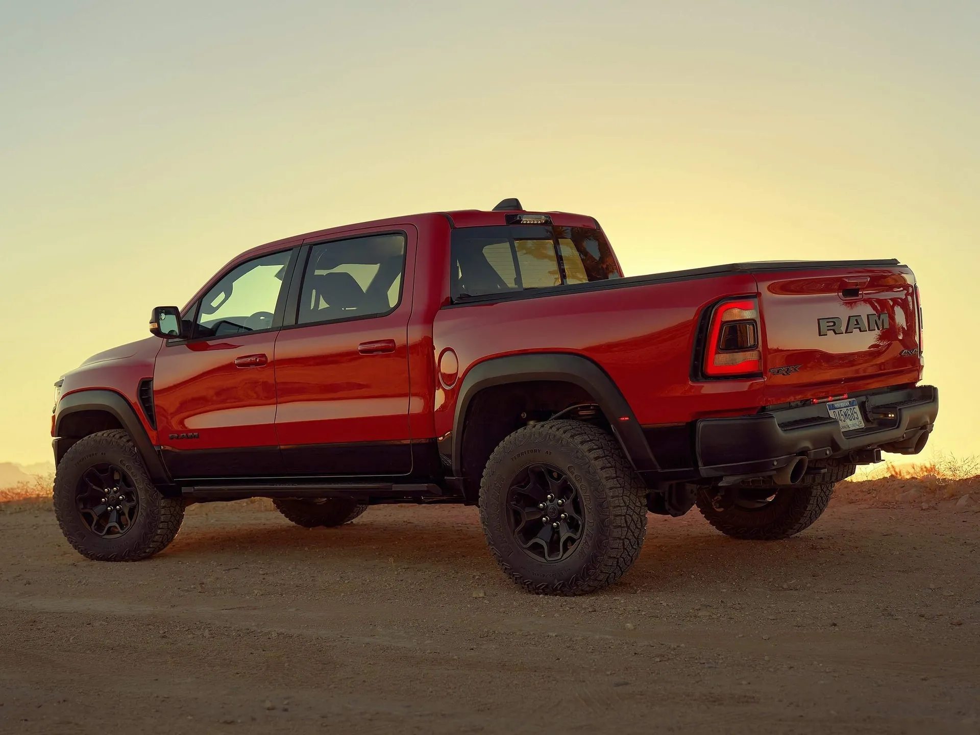 Ram 1500 TRX (2021) – zadní tříčtvrteční pohled