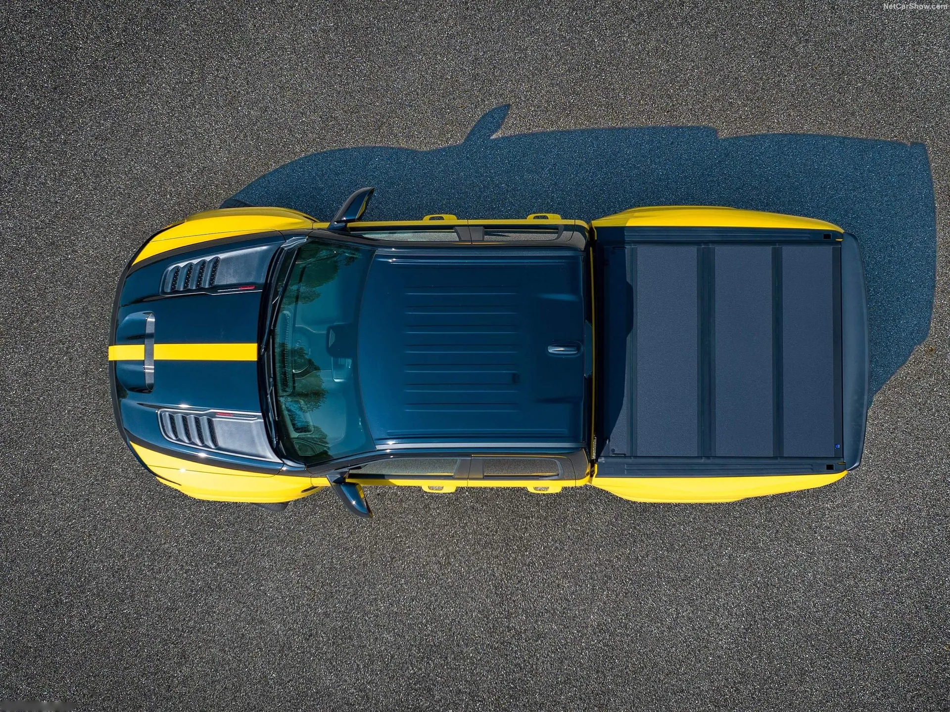 Ram 1500 Rumble Bee SRT (2027) – pohled shora
