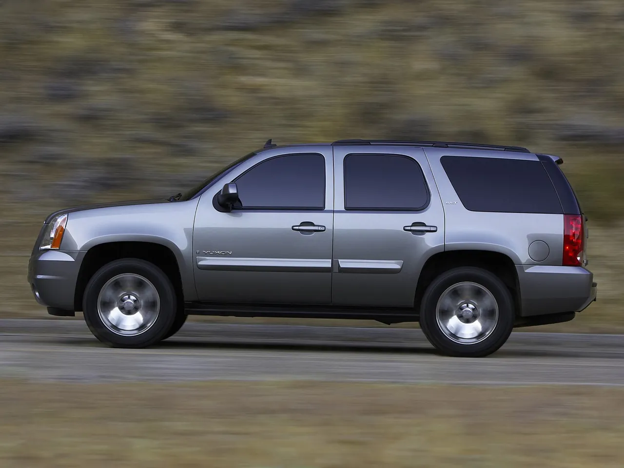 GMC Yukon (2007) – boční profil