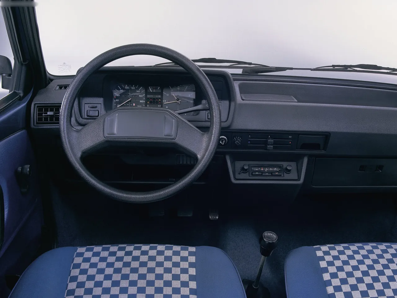 Volkswagen Polo (1982) - Interior
