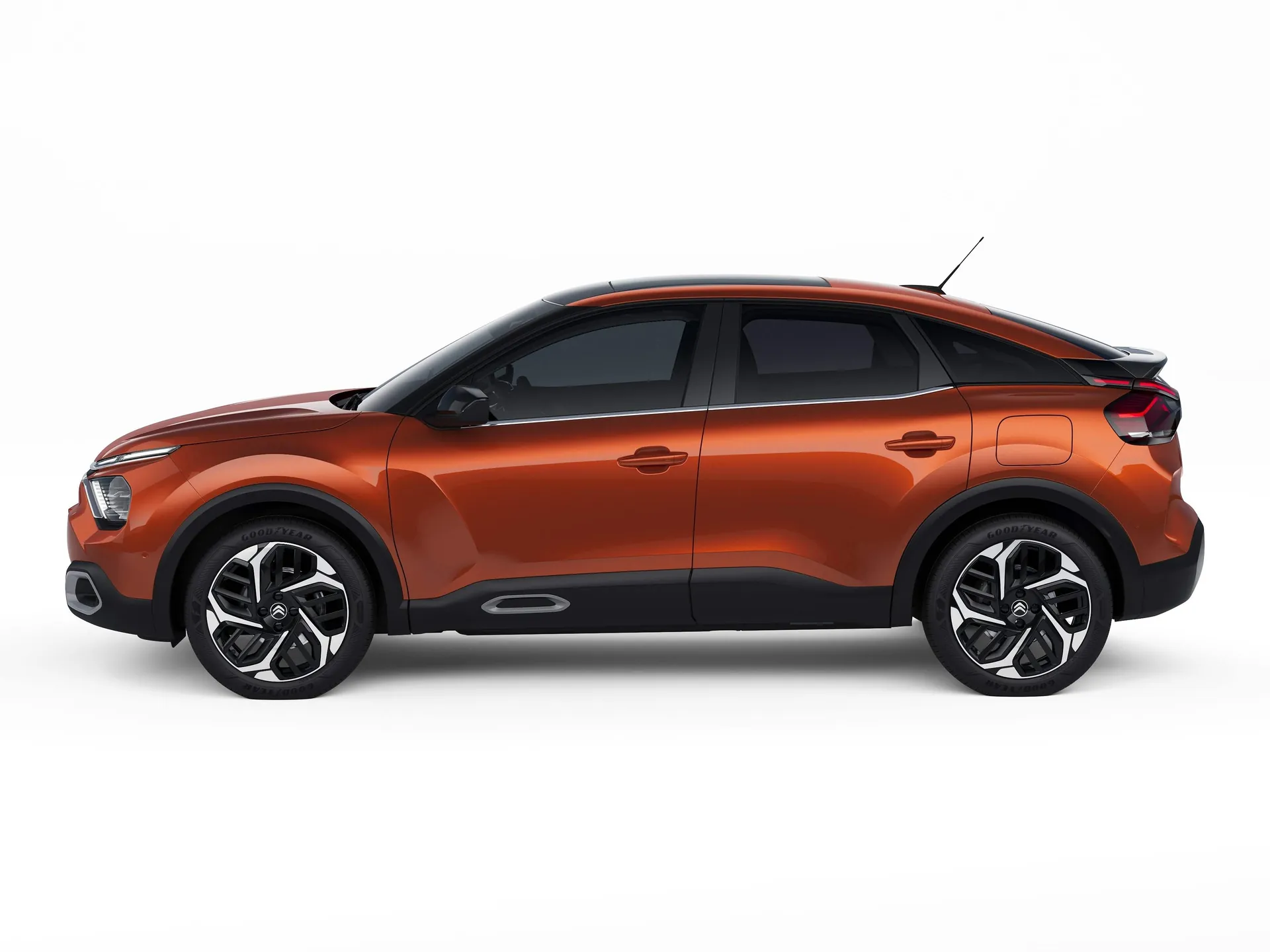 Citroen C4 (2021) – boční profil