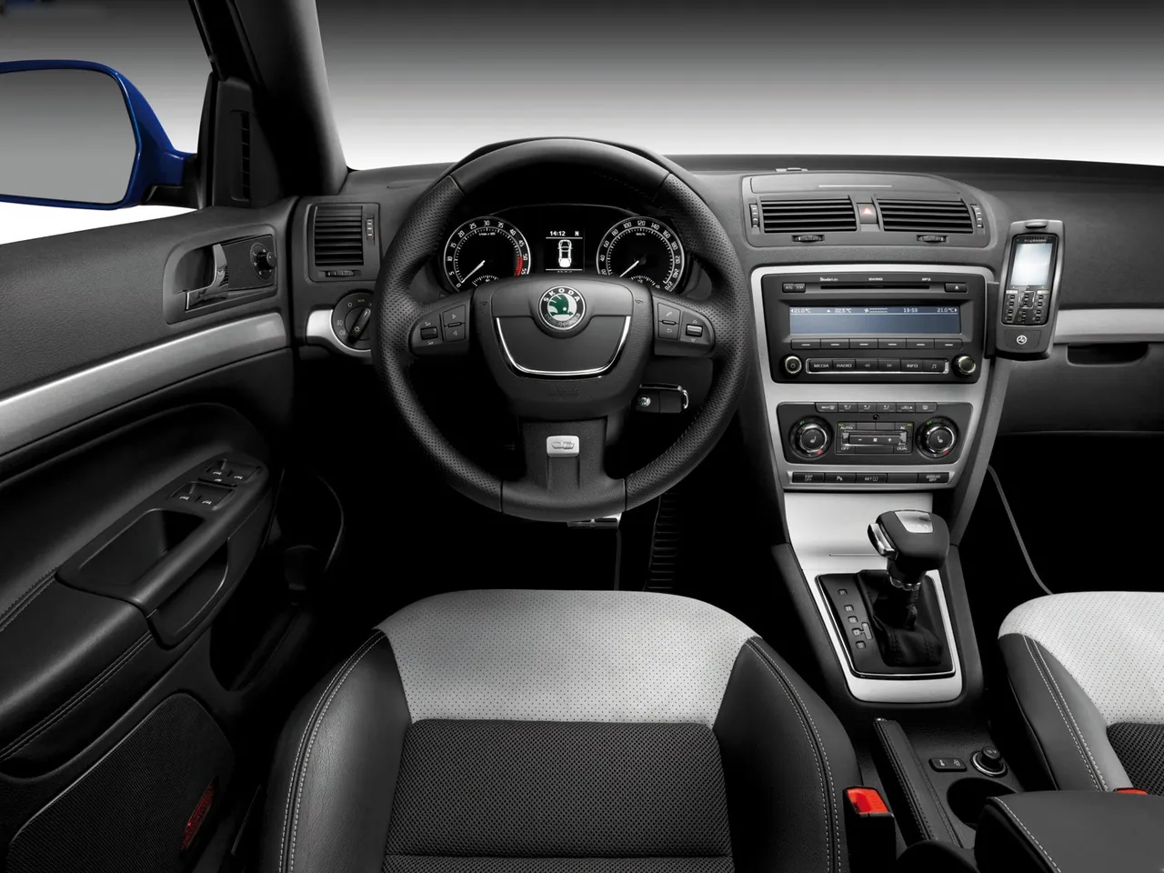 Skoda Octavia RS Combi (2010) – interiér