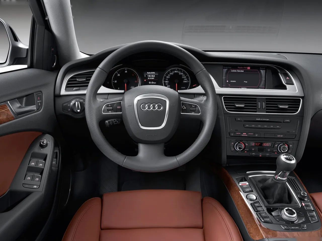 Audi A4 Avant (2009) – interiér
