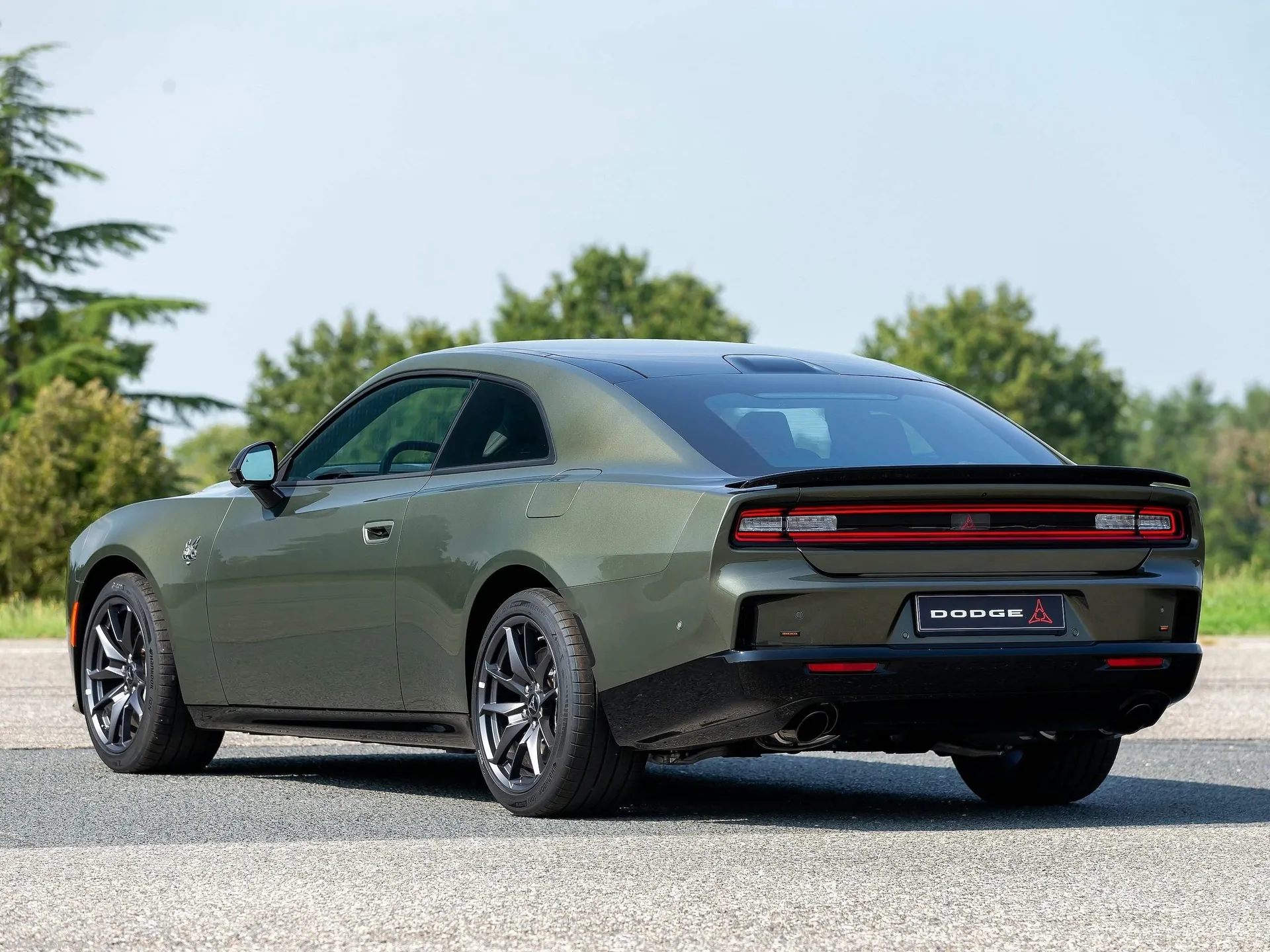 Dodge Charger Sixpack [EU] (2027) – zadní tříčtvrteční pohled