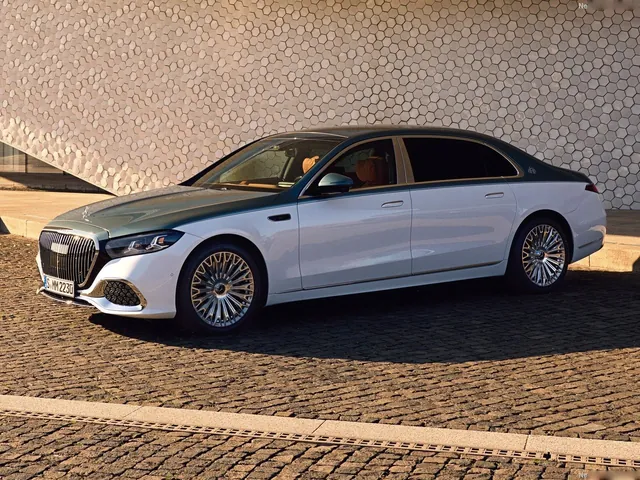 Mercedes-Benz S-Class Maybach (2027)