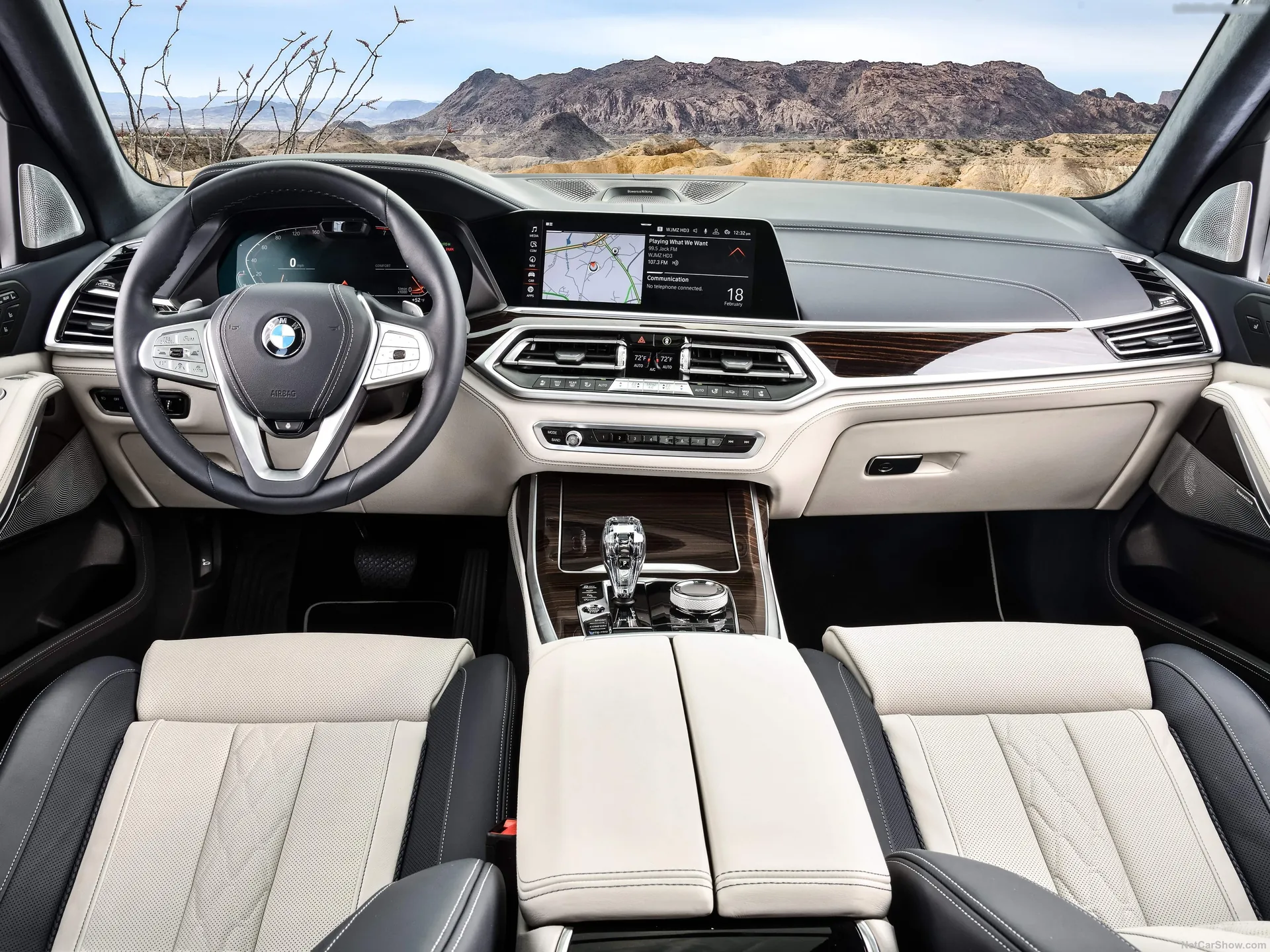 BMW X7 (2019) – interiér