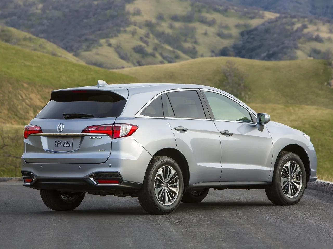 Acura RDX (2016) – zadní tříčtvrteční pohled
