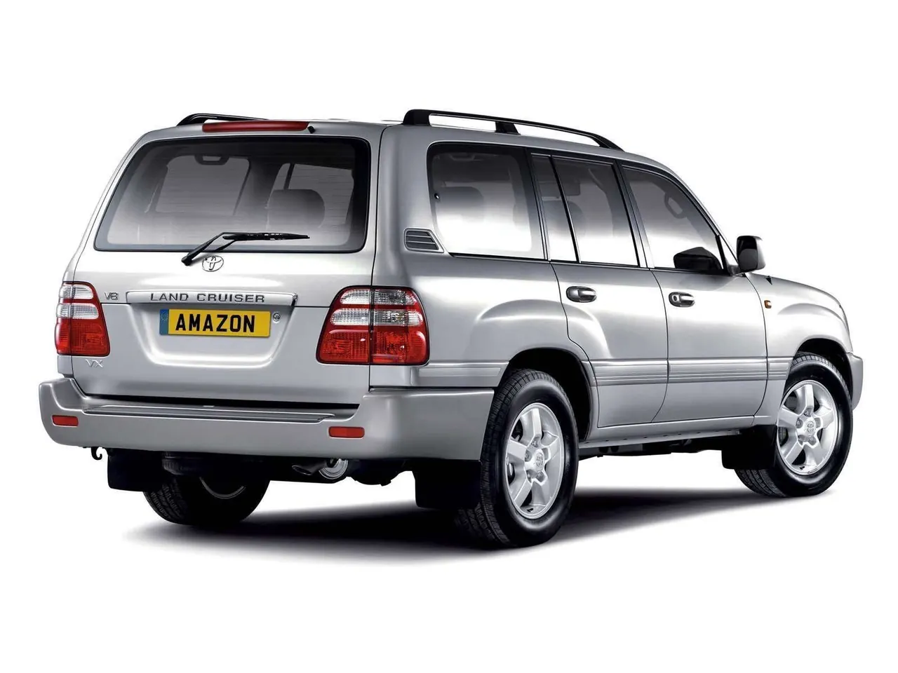 Toyota Land Cruiser Amazon (2003) - Rear Three-Quarter