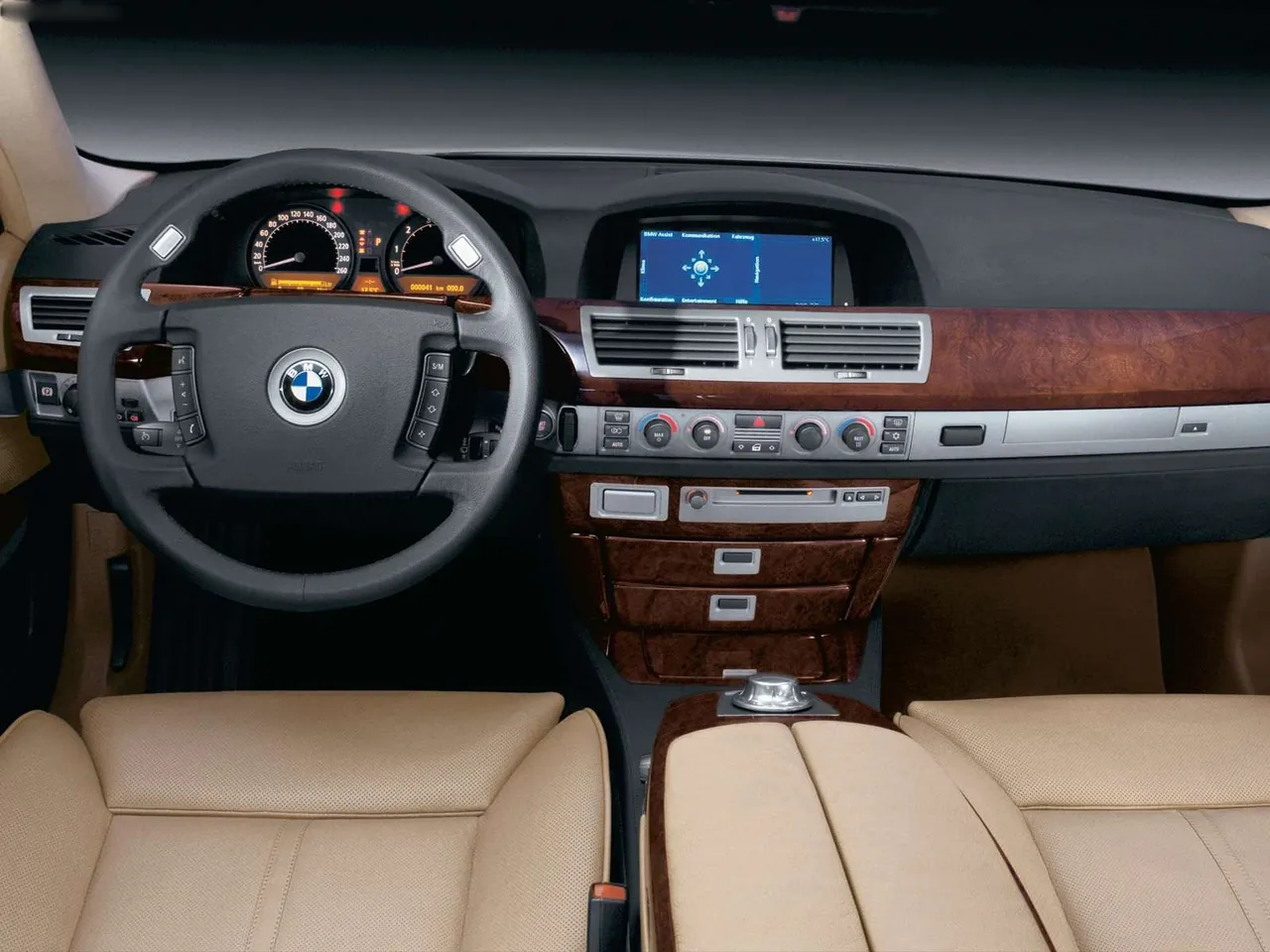 BMW 7 Series (2002) – interiér