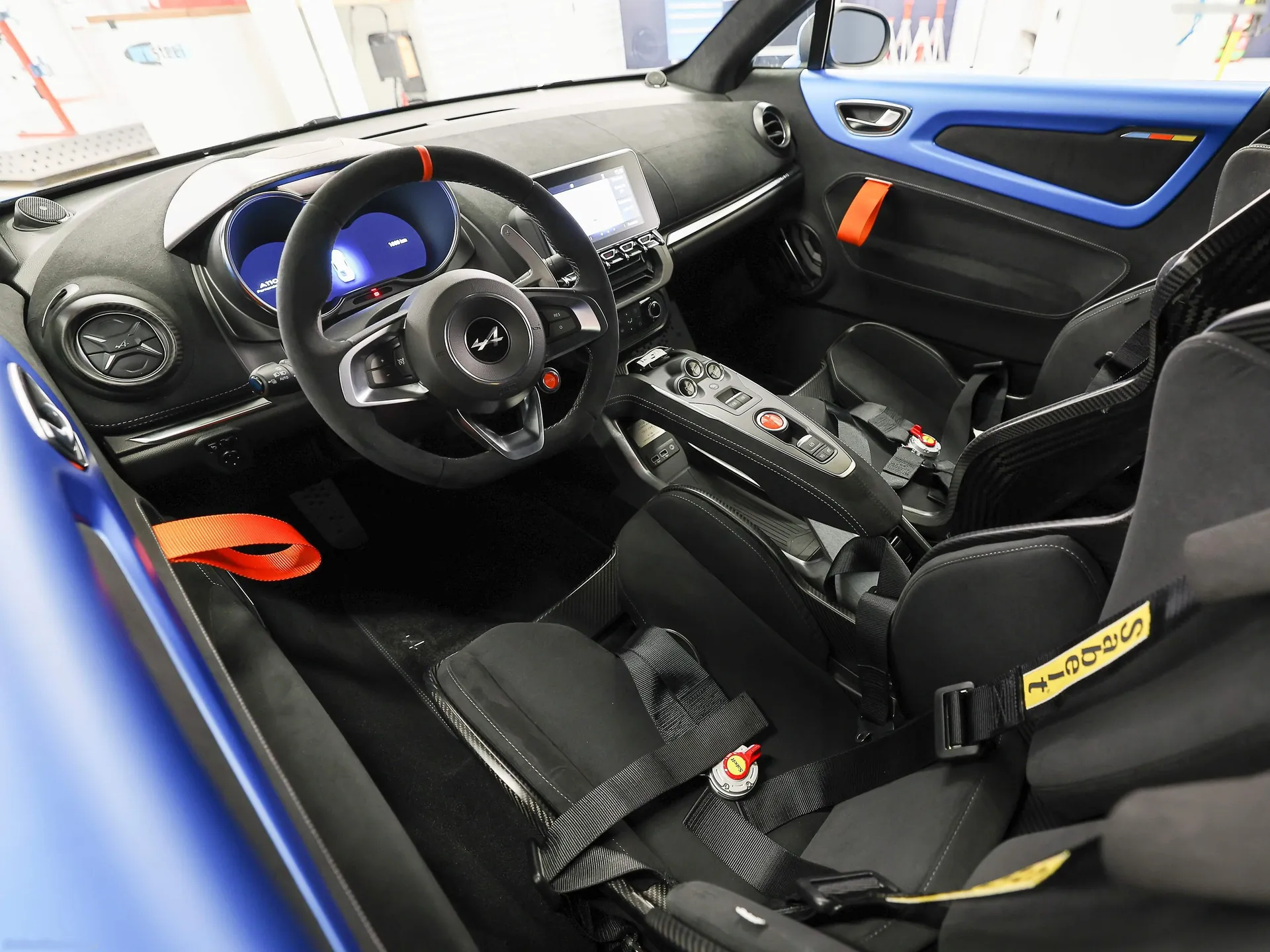 Alpine A110 R (2023) – interiér
