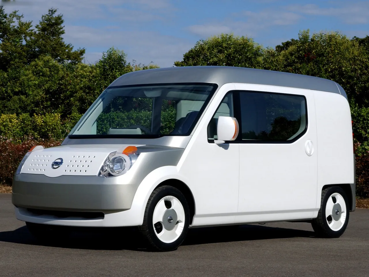 Nissan Beeline Concept (2002)