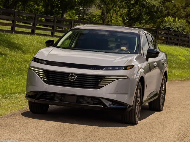 Nissan Murano Dark Armor (2027)