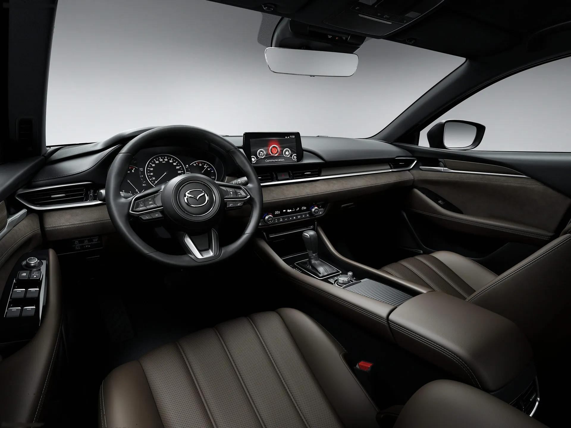 Mazda 6 Wagon (2018) – interiér