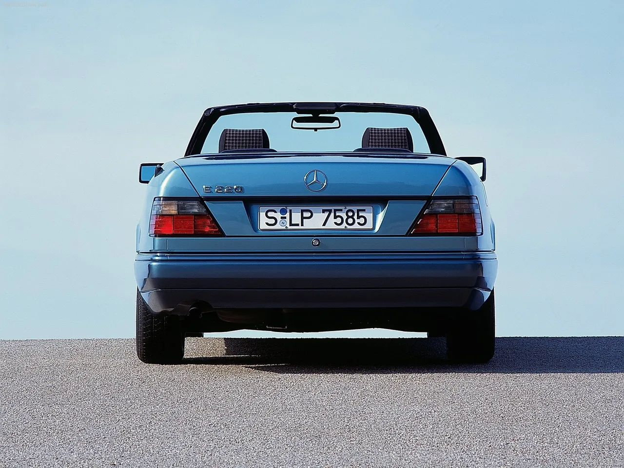 Mercedes-Benz E-Class Cabriolet (1991) - Rear