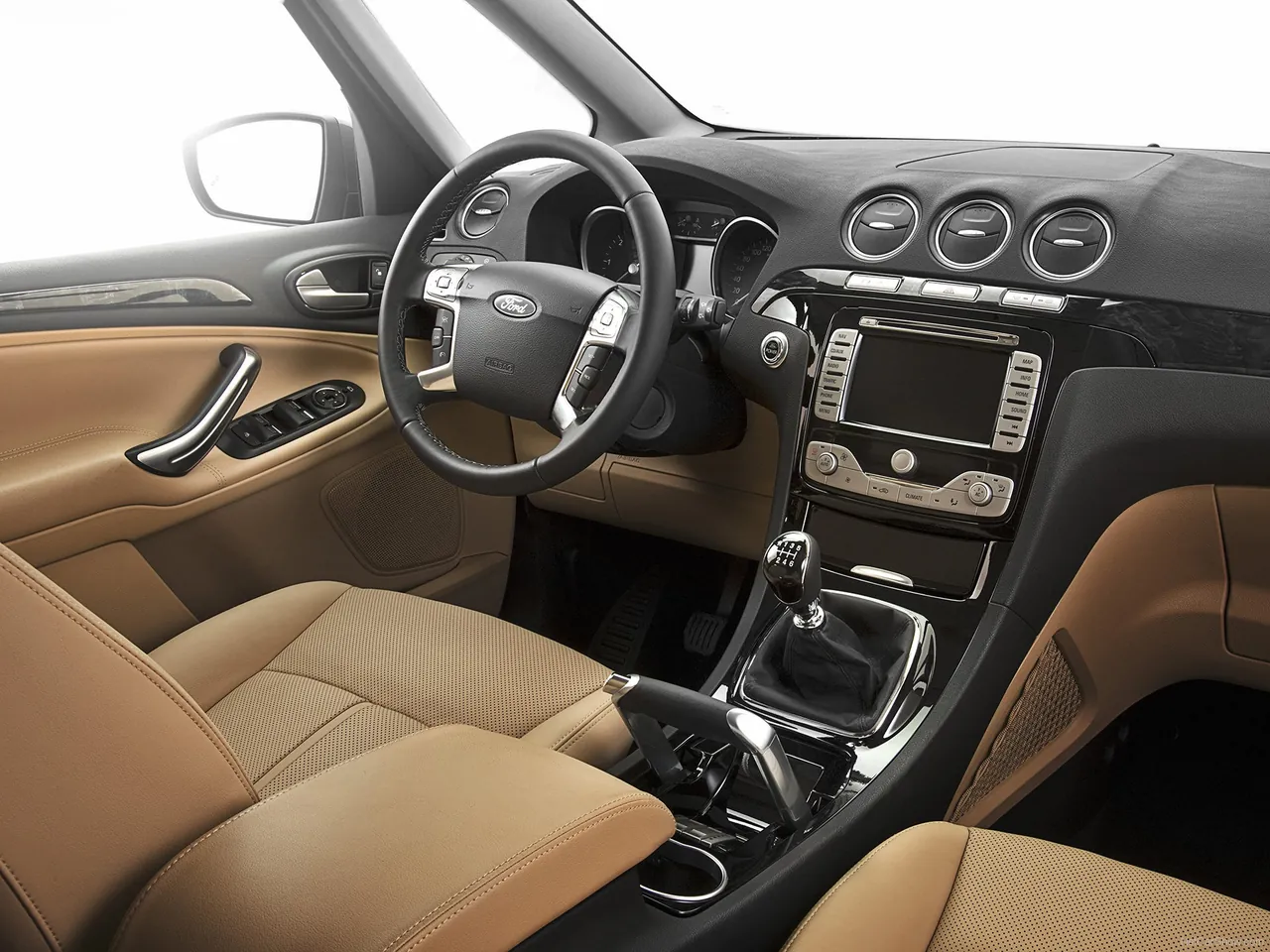 Ford Galaxy (2011) – interiér