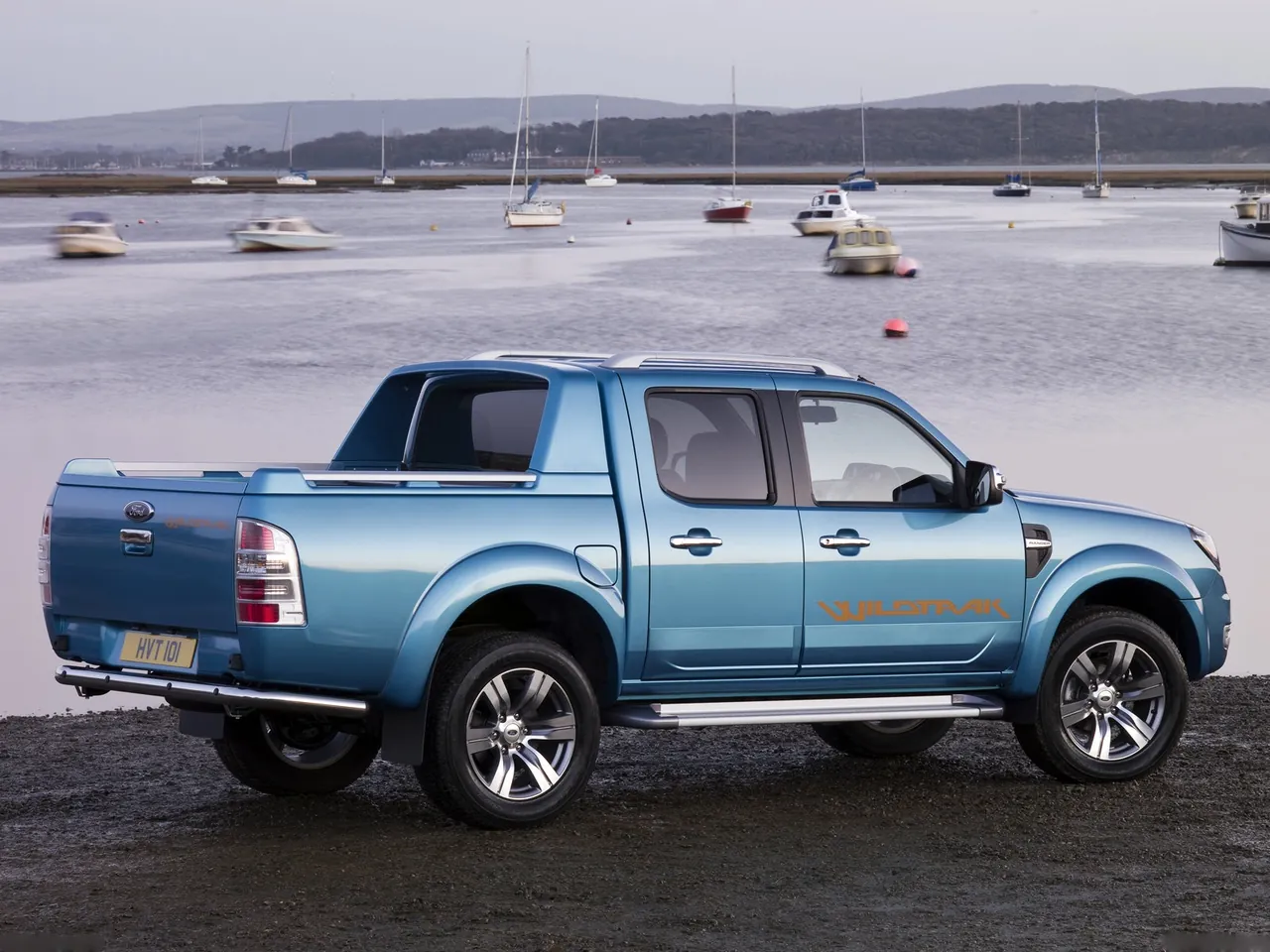 Ford Ranger (2010) – zadní tříčtvrteční pohled