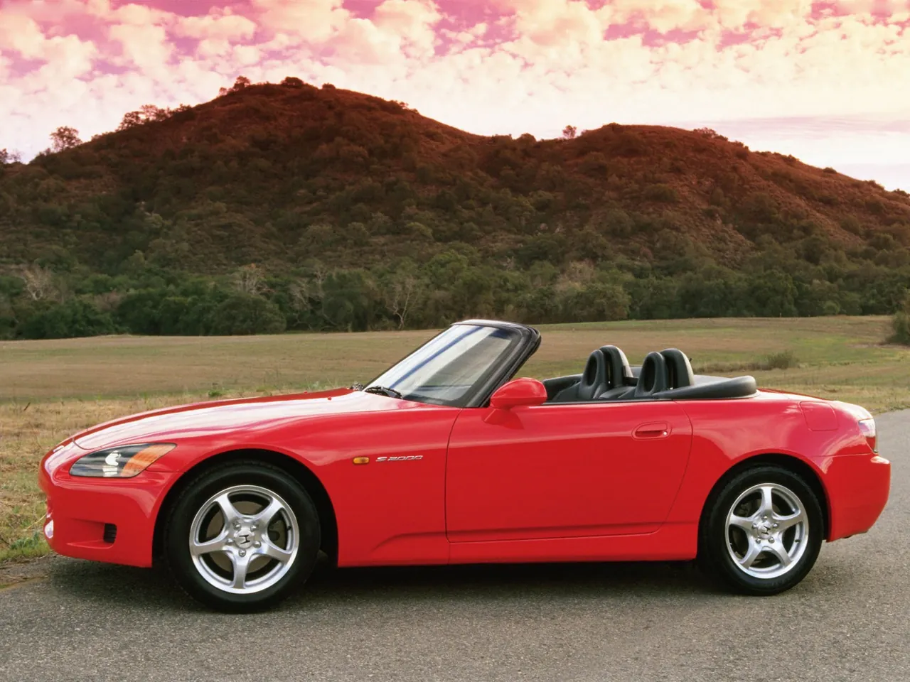 Honda S2000 (2000) – boční profil