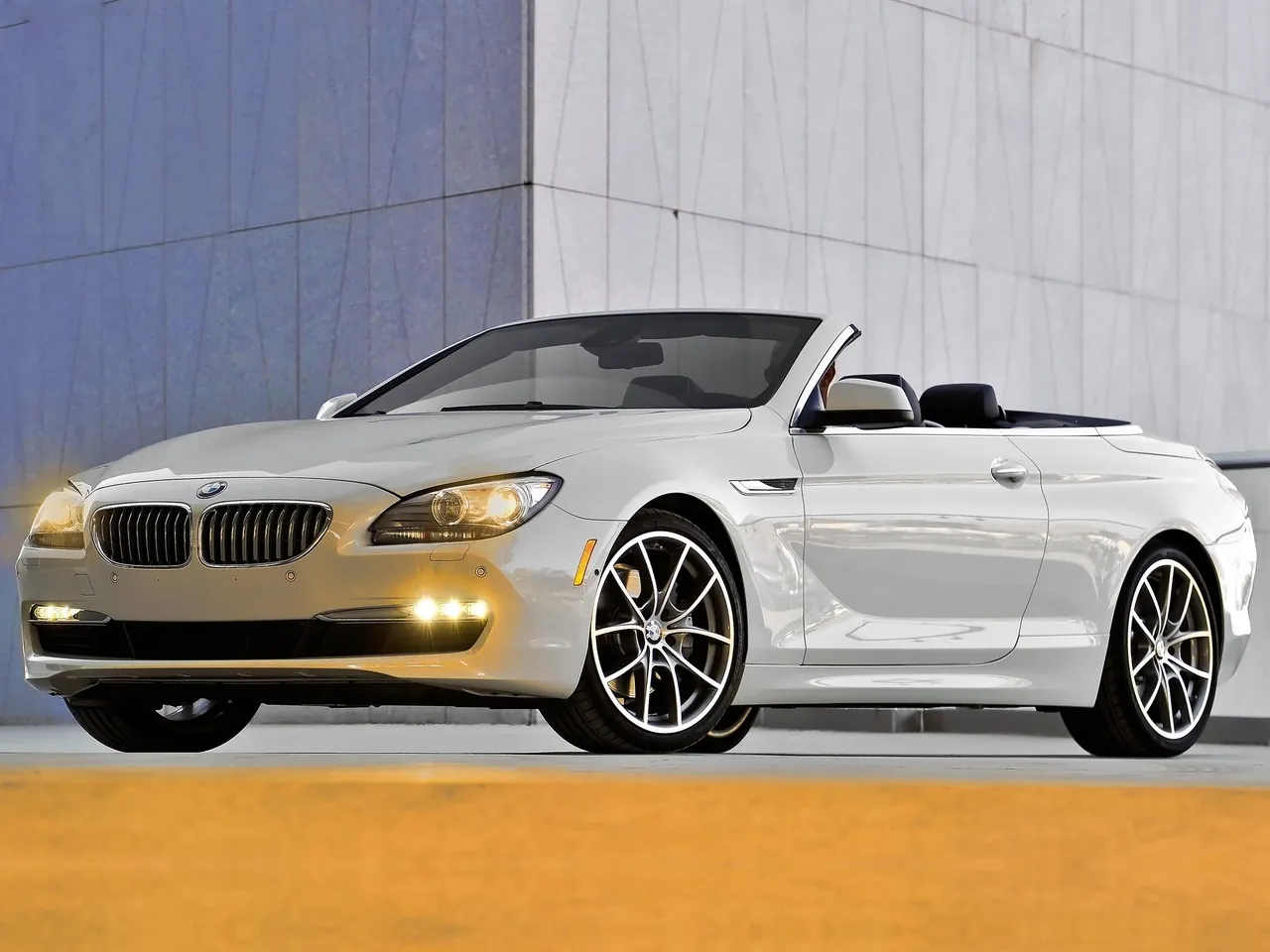BMW 650i Convertible (2012)