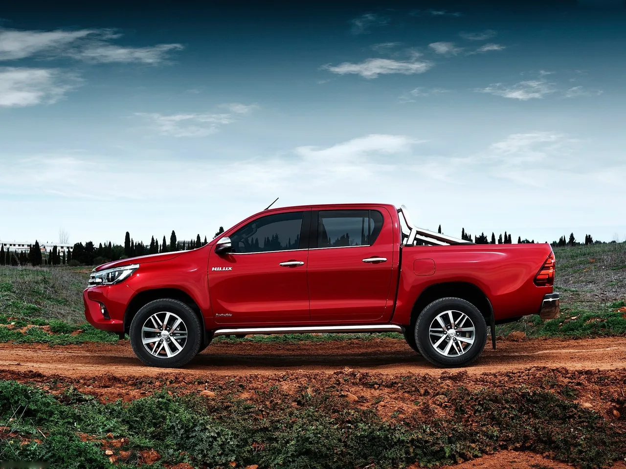 Toyota HiLux (2016) – boční profil