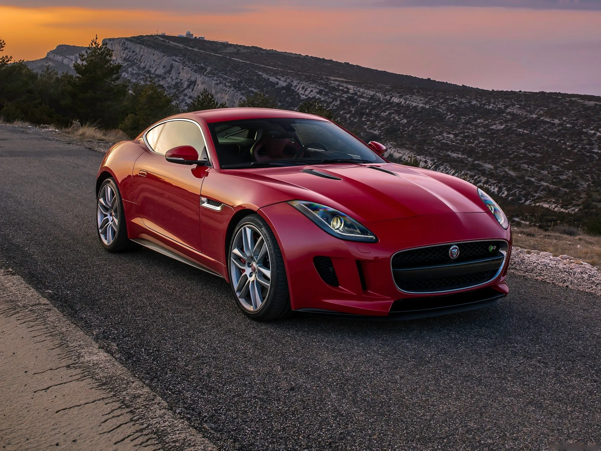 Jaguar F-Type R Coupe (2015)