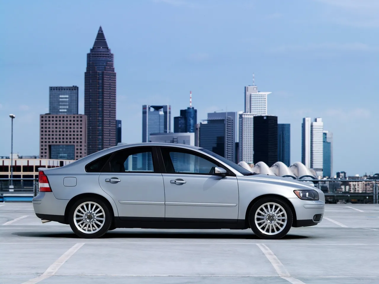 Volvo S40 (2004) – boční profil