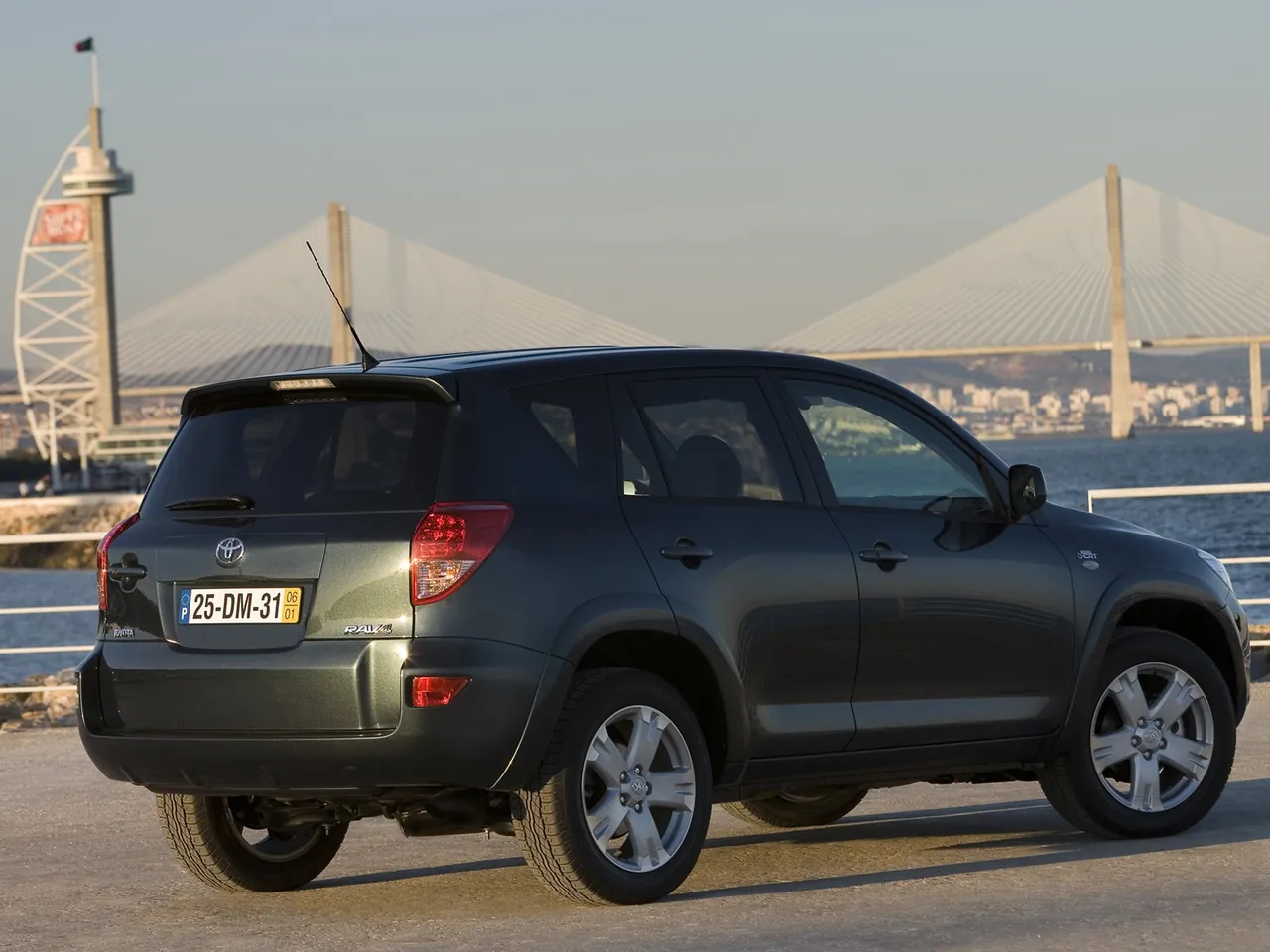 Toyota RAV4 (2006) - Rear Three-Quarter