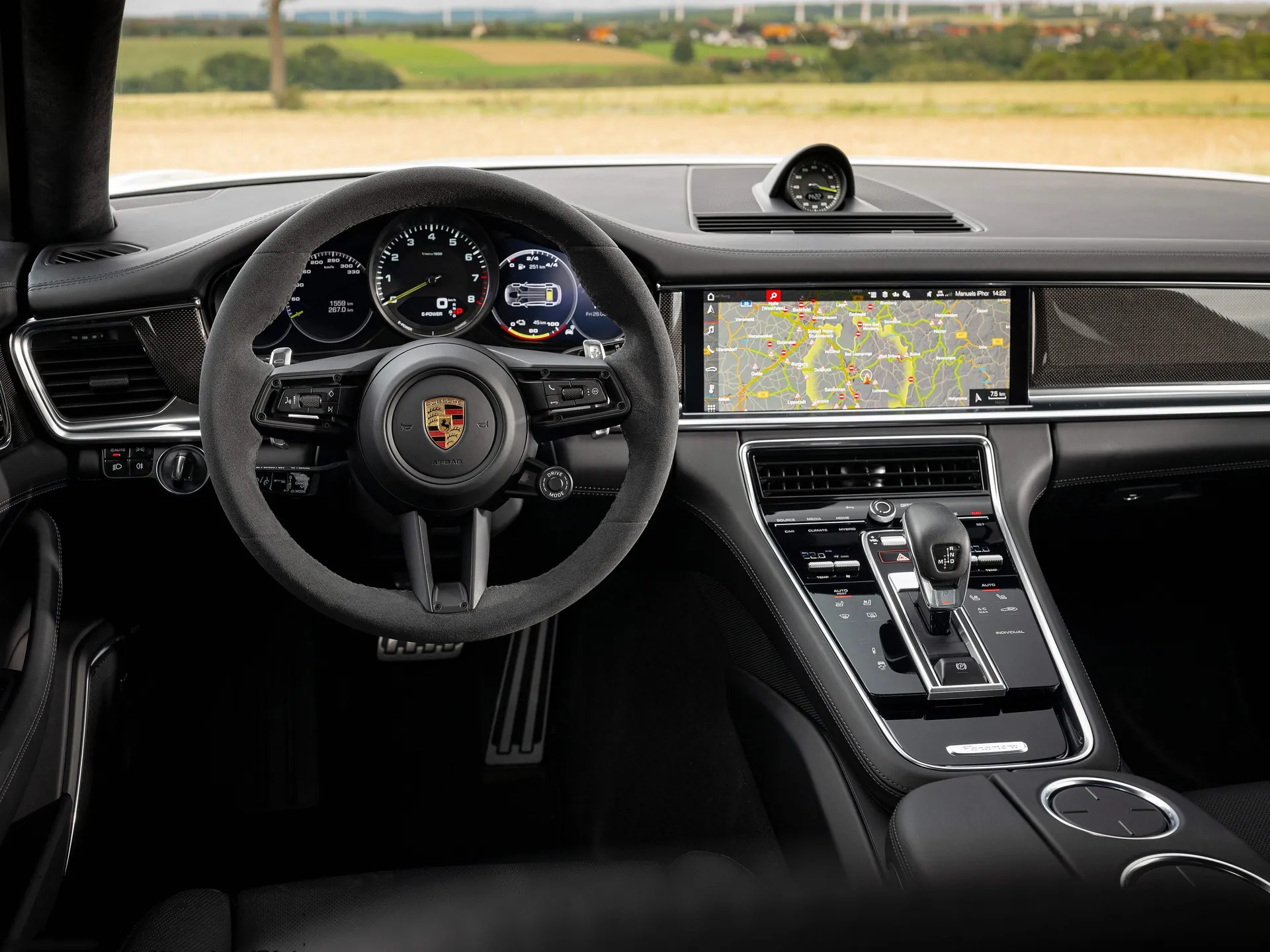 Porsche Panamera 4S E-Hybrid Sport Turismo (2021) - Interior
