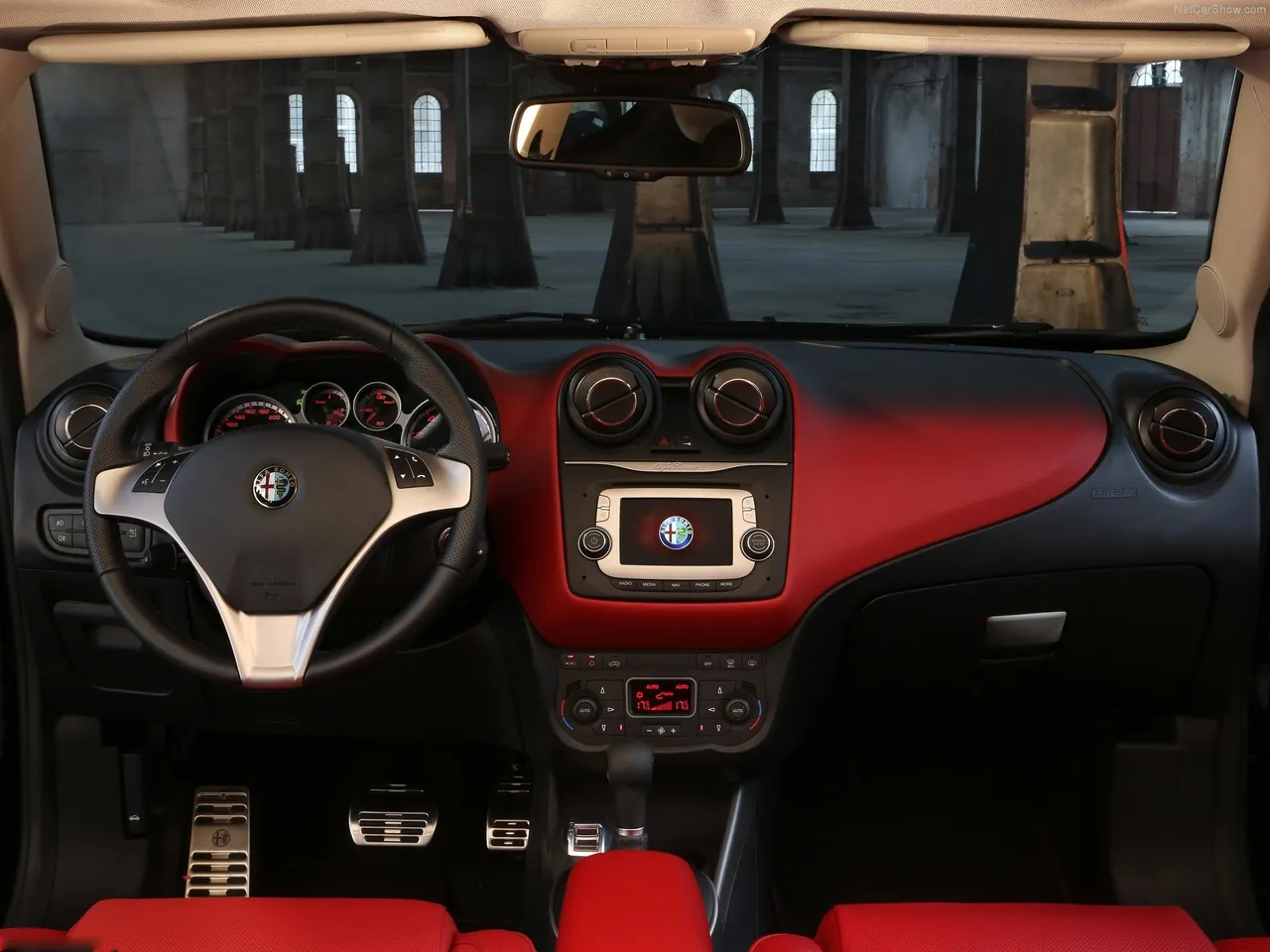 Alfa Romeo MiTo (2014) – interiér