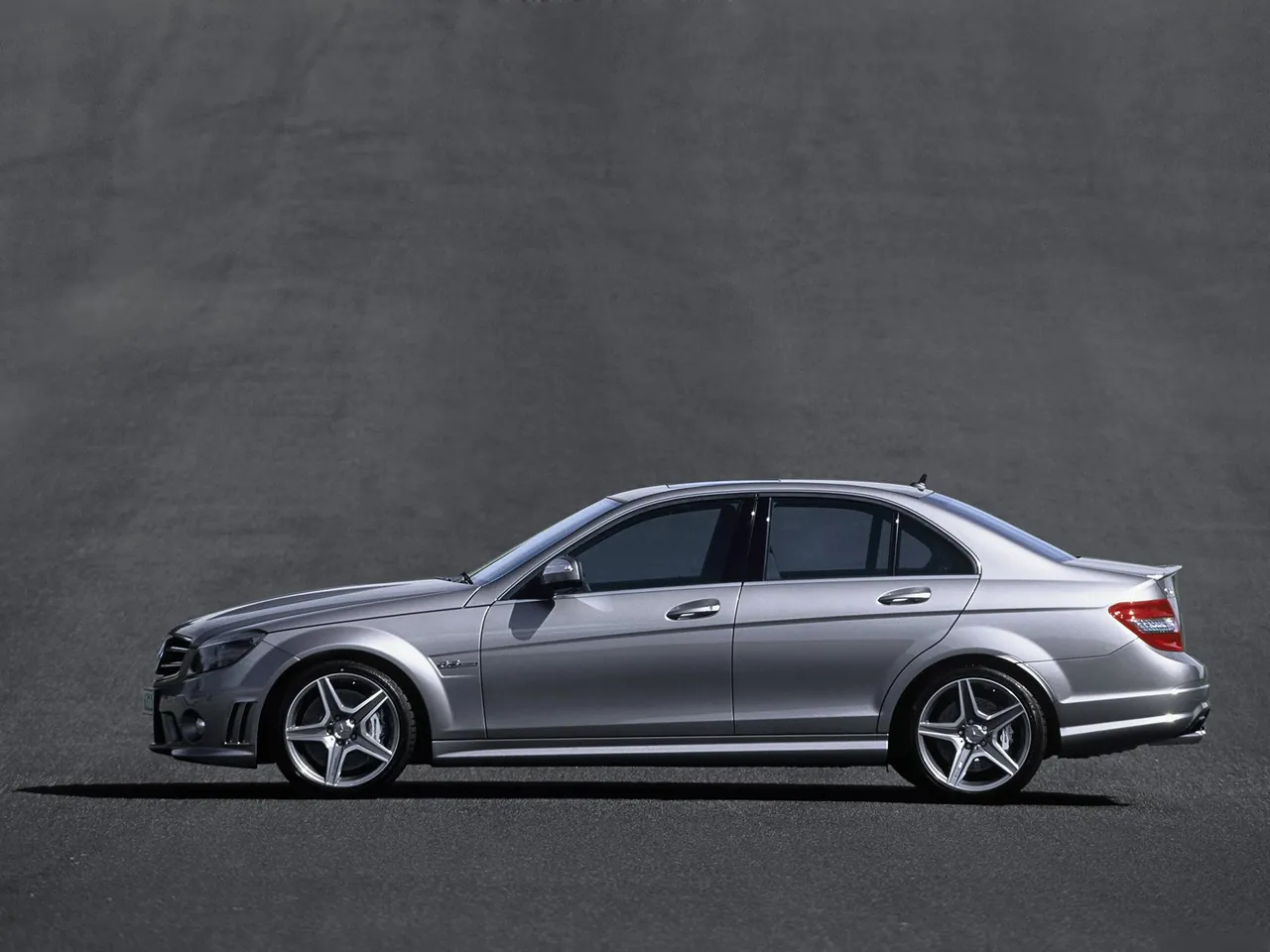Mercedes-Benz C63 AMG (2008) - Side Profile