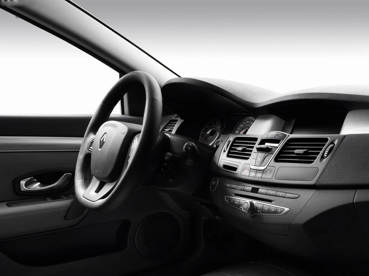Renault Laguna Coupe (2009) – interiér