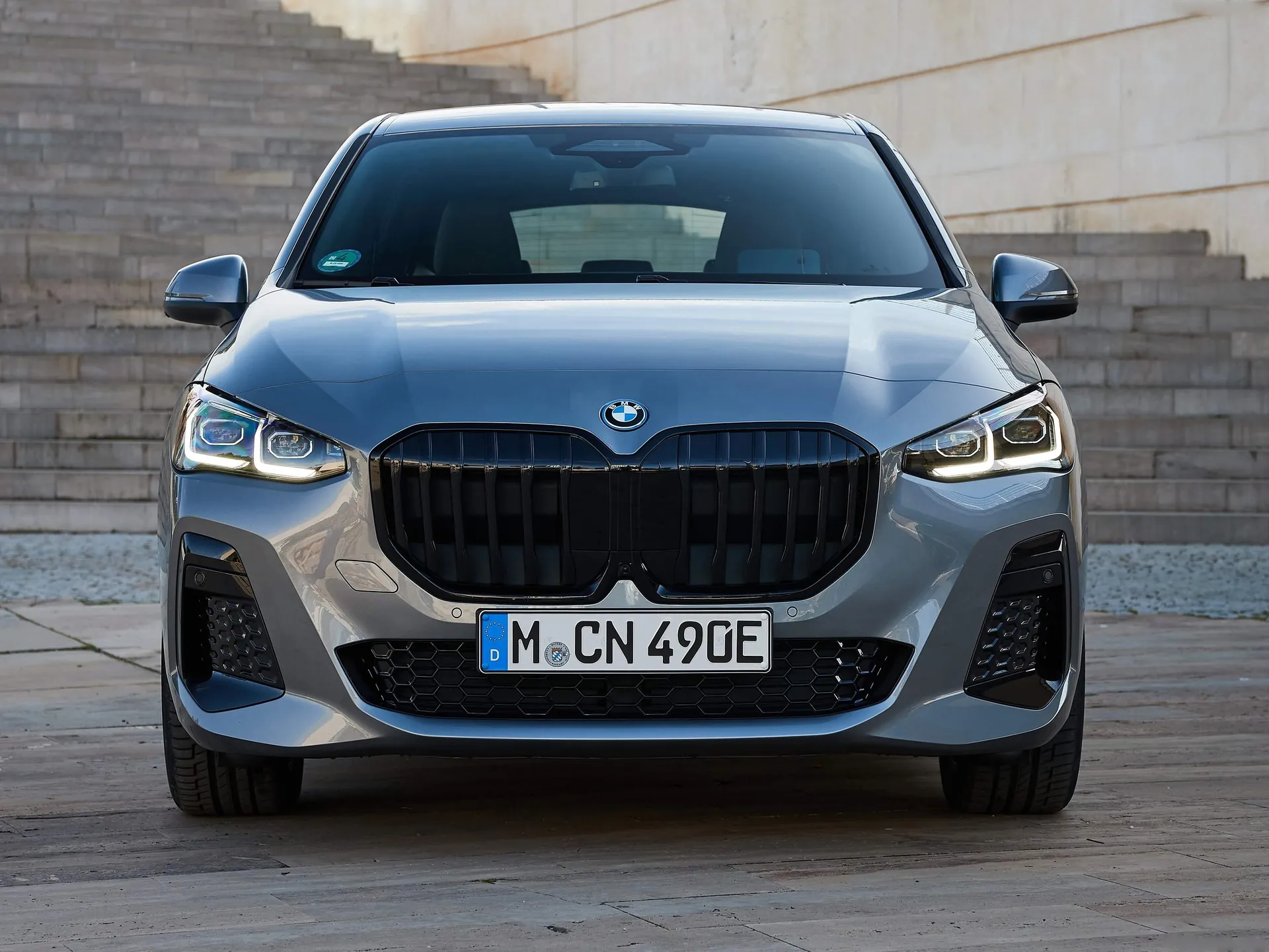 BMW 230e xDrive Active Tourer (2022) – zepředu