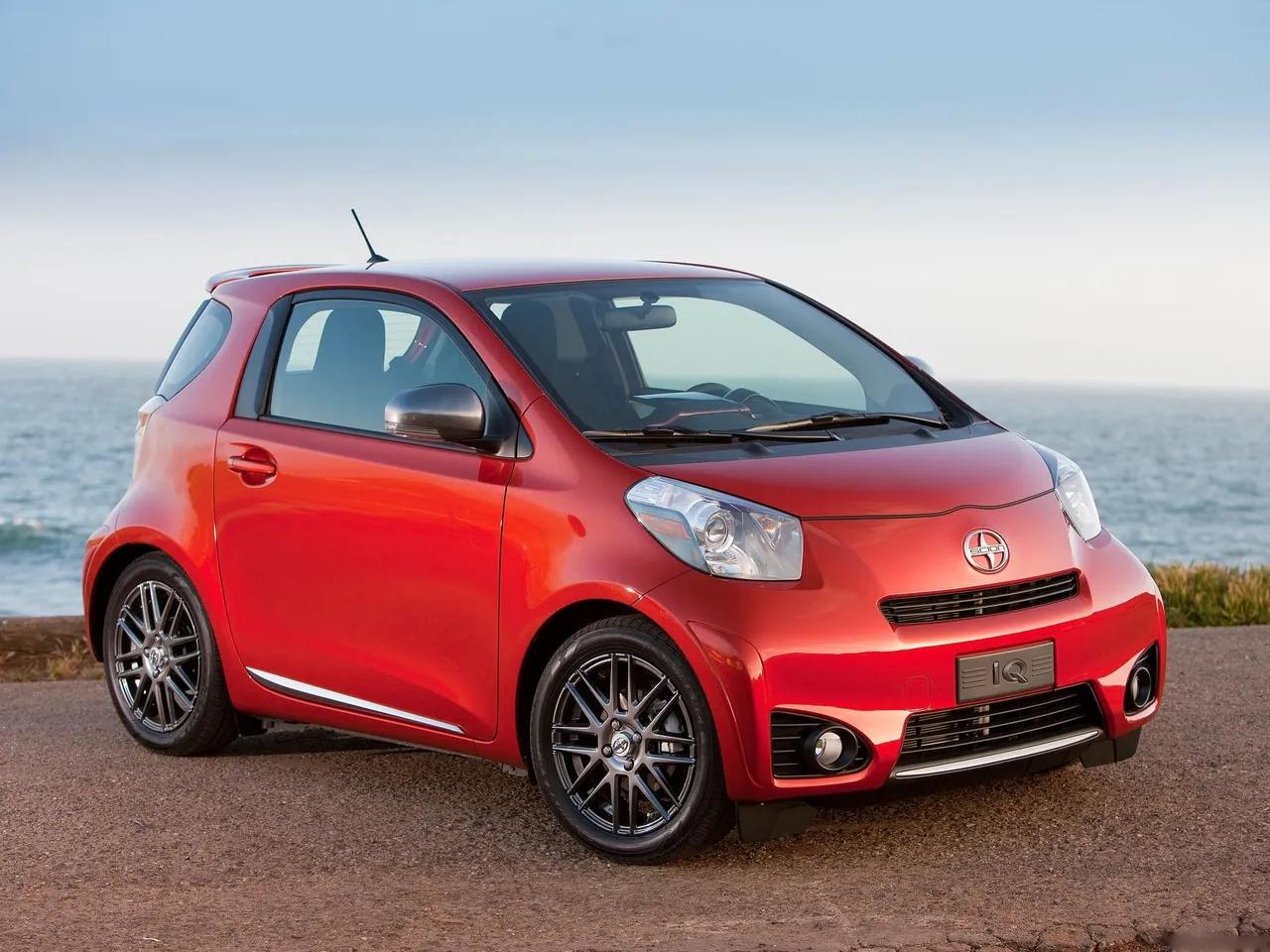 Scion iQ (2012)