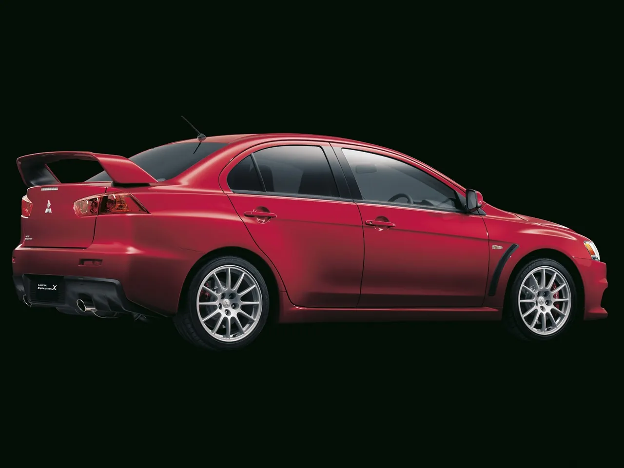 Mitsubishi Lancer Evolution X (2008) – zadní tříčtvrteční pohled