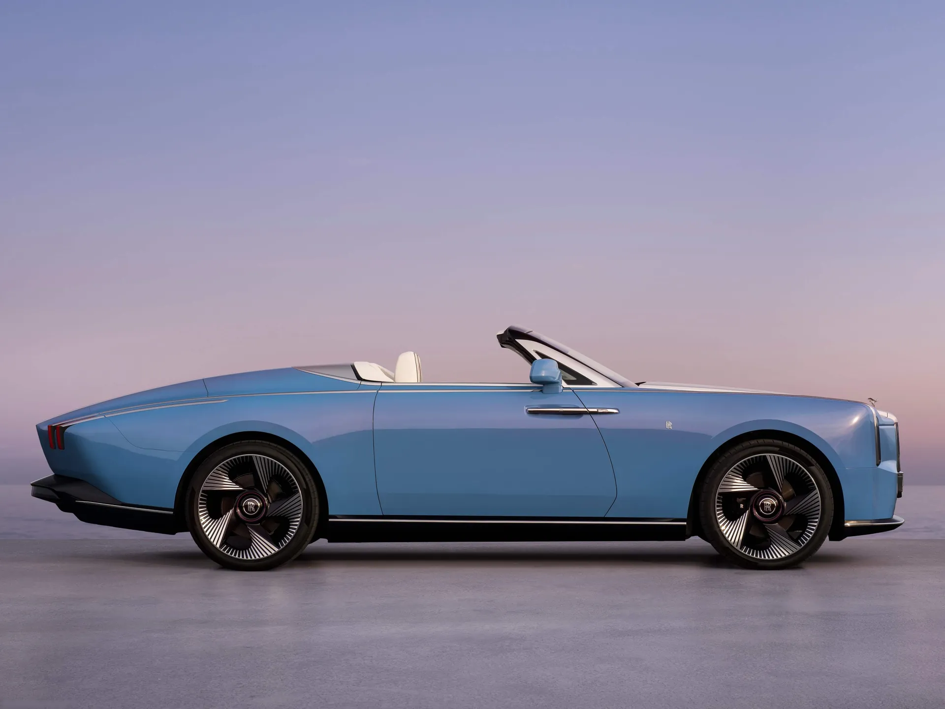 Rolls-Royce Project Nightingale Concept (2026) – boční profil