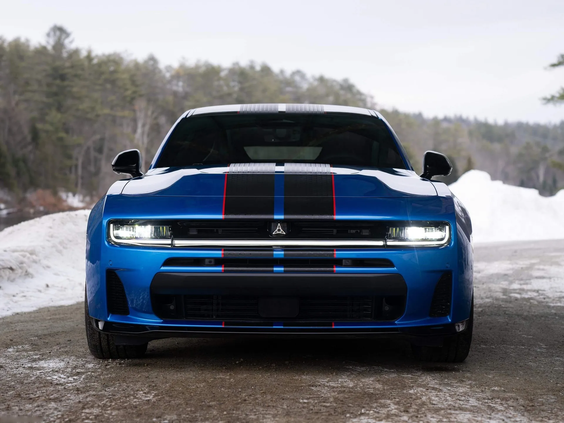 Dodge Charger Sedan SIXPACK (2026) – zepředu