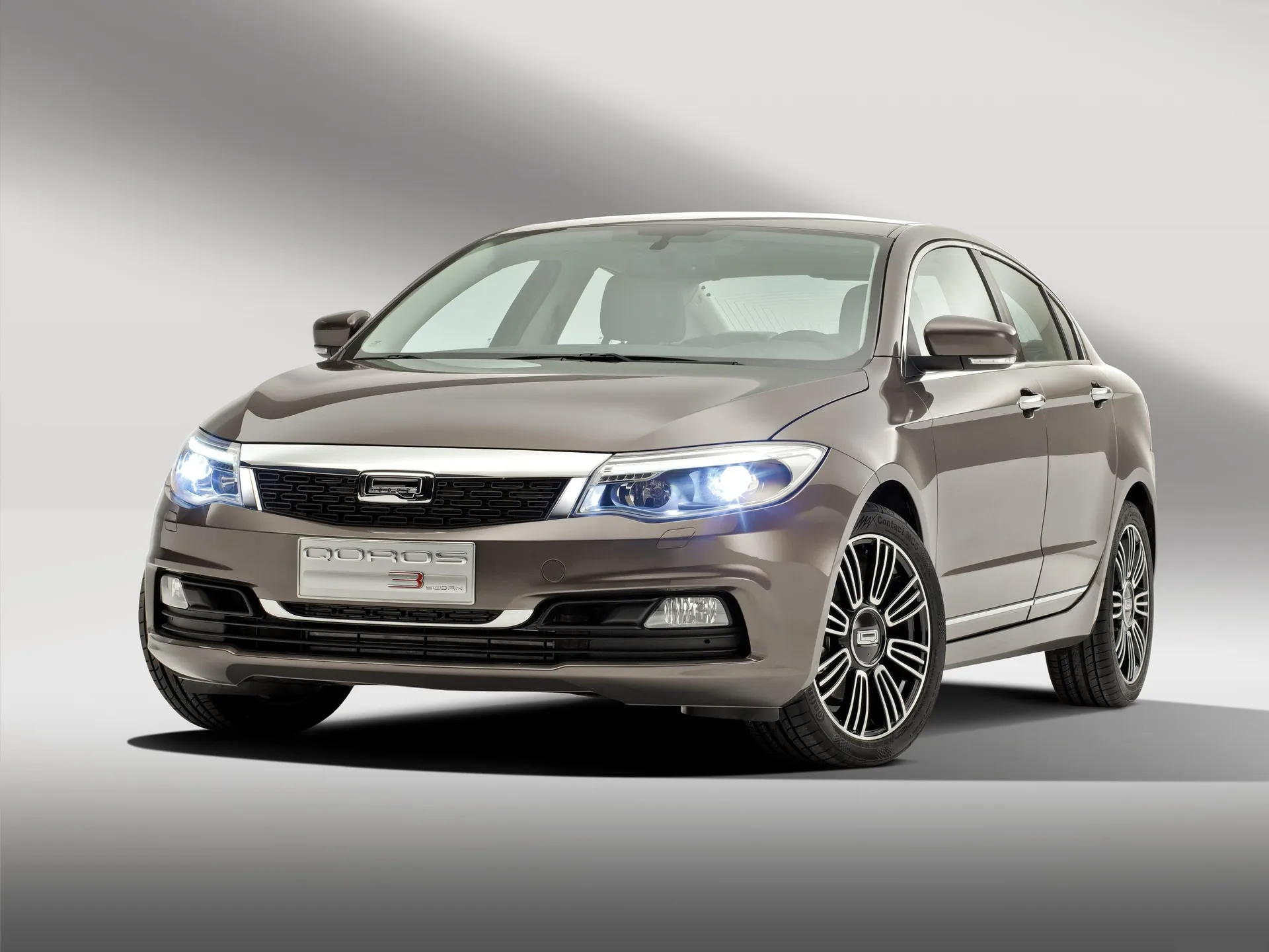 Qoros 3 Sedan (2014)