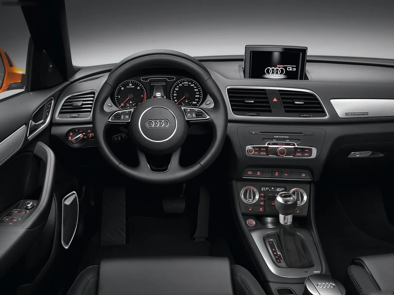 Audi Q3 (2012) – interiér