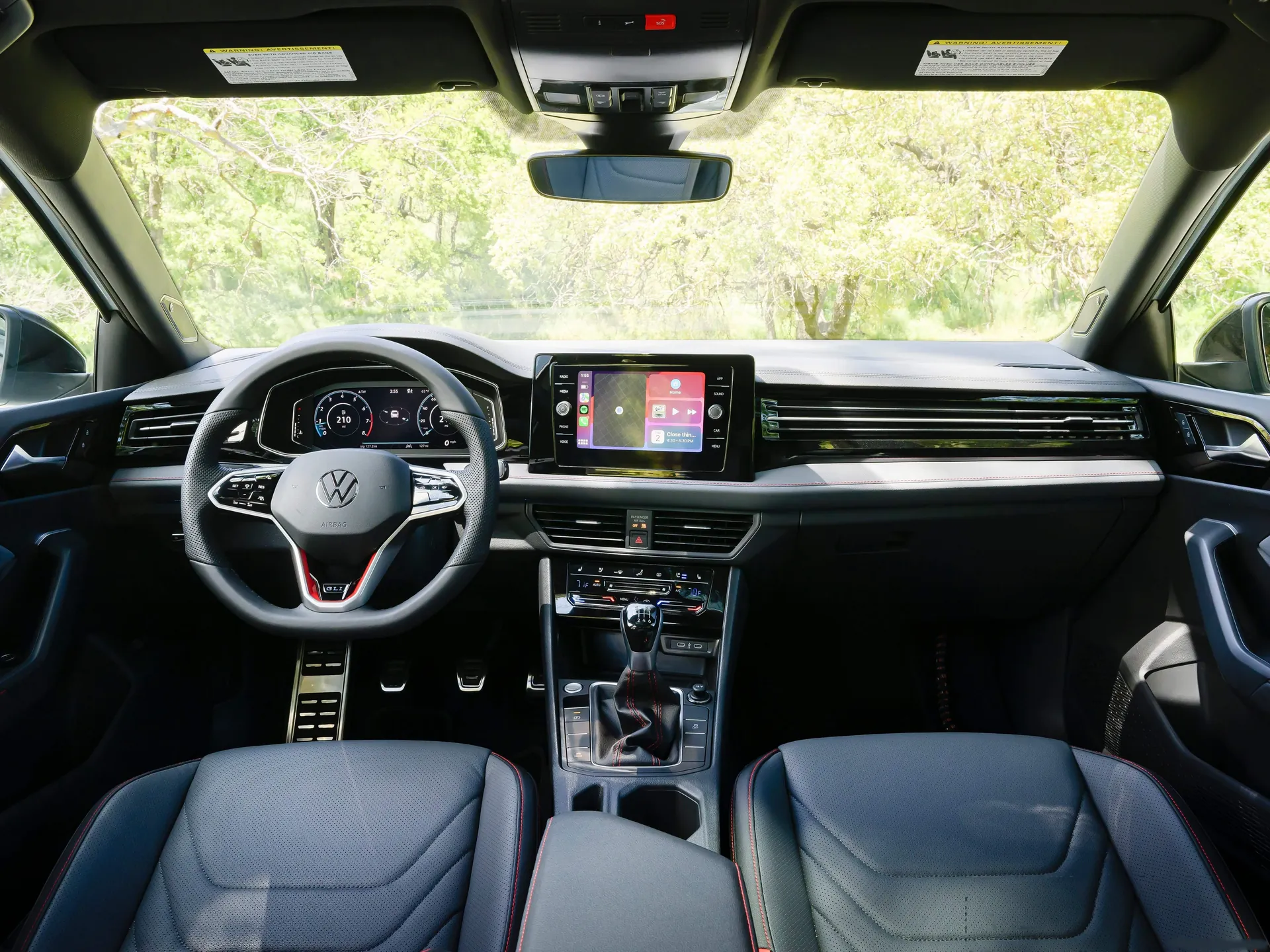 Volkswagen Jetta GLI (2025) – interiér