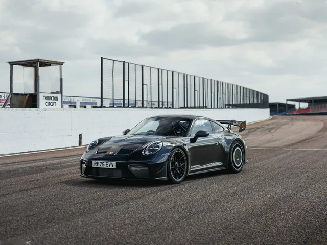 Porsche 911 GT3 with Manthey Kit (2026)