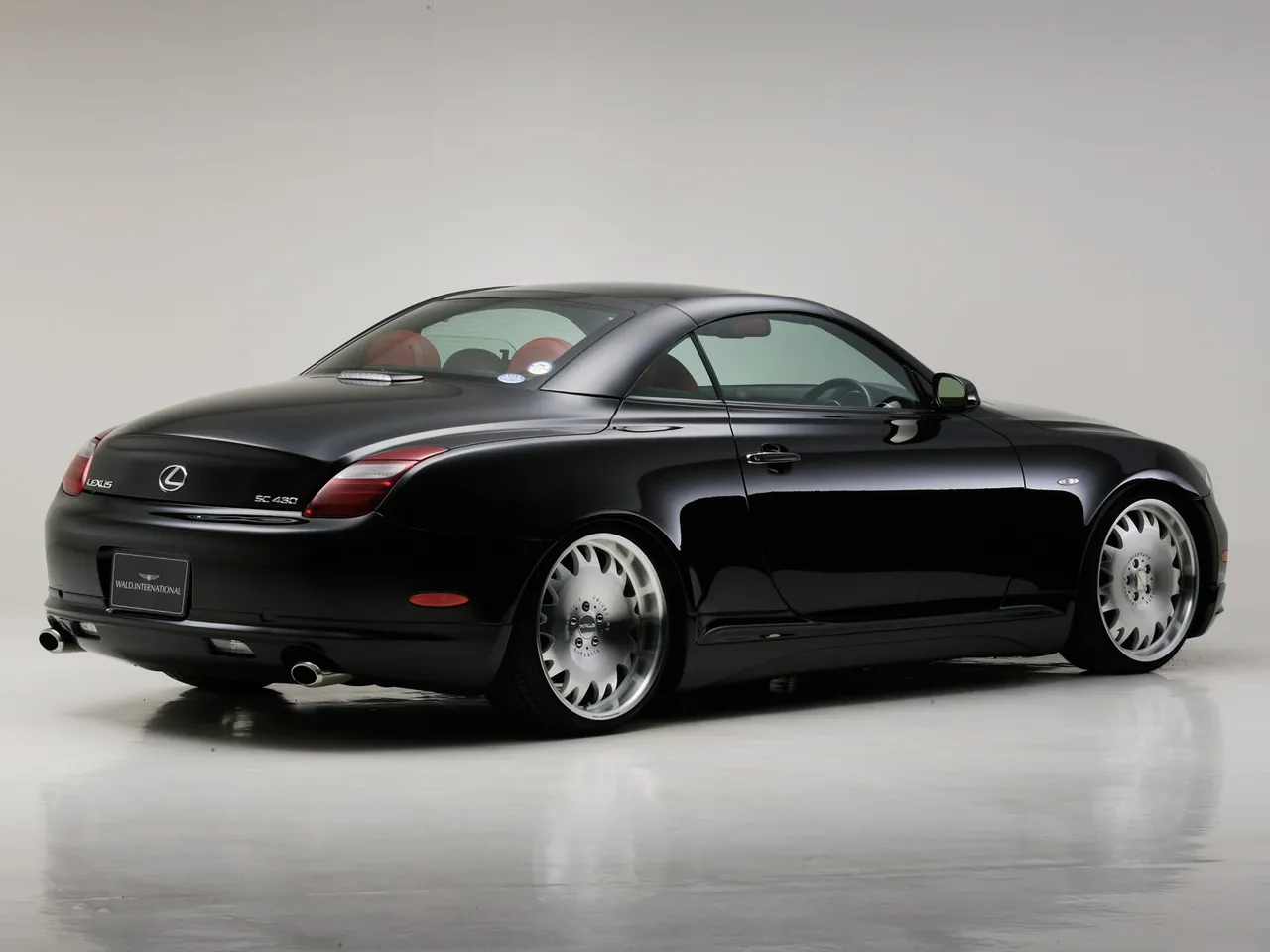 Wald Lexus SC (2006) – zadní tříčtvrteční pohled
