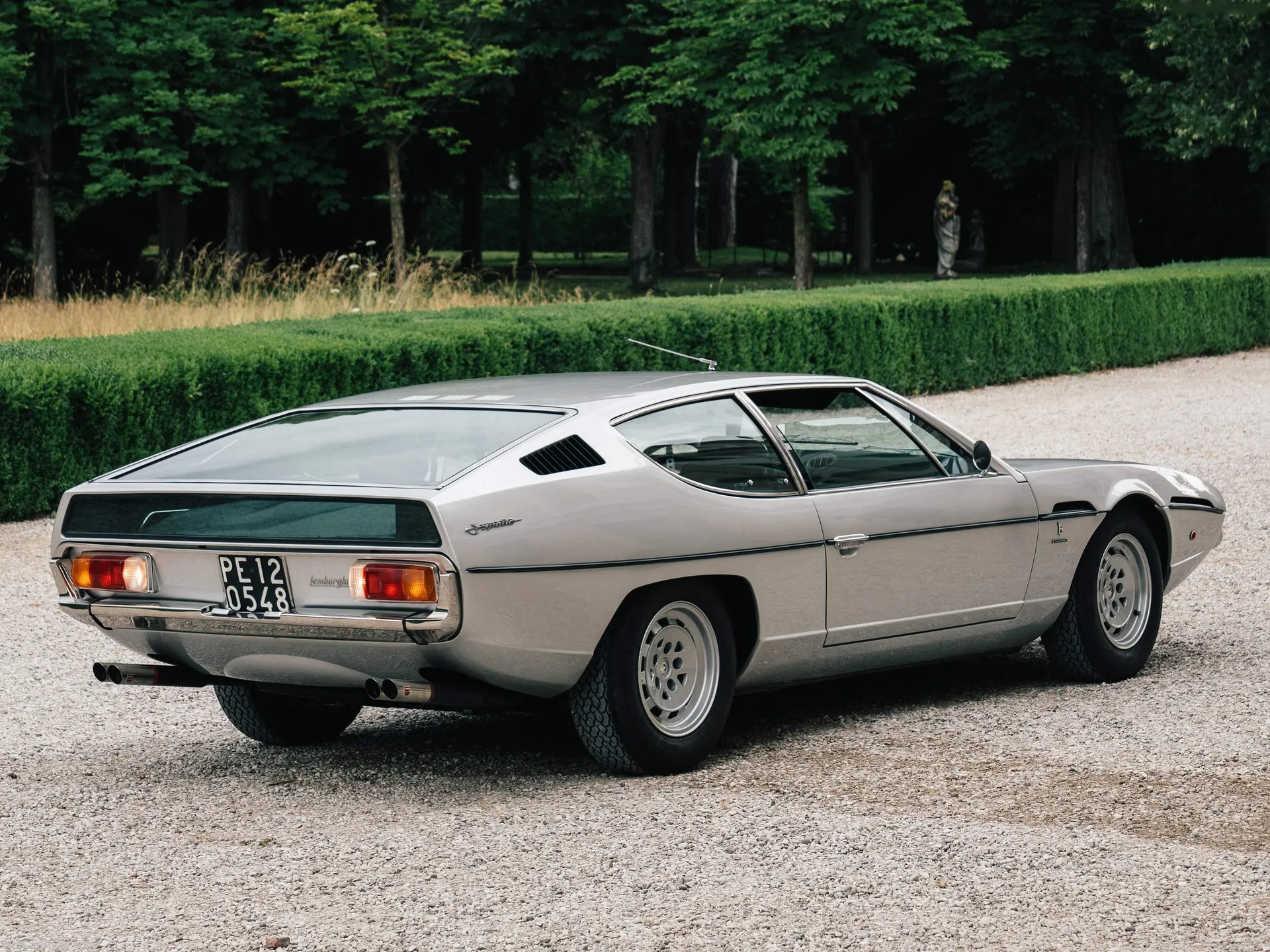 Lamborghini Espada (1968) – zadní tříčtvrteční pohled