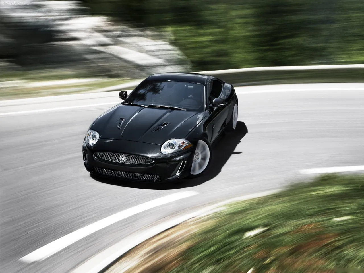 Jaguar XKR (2010)