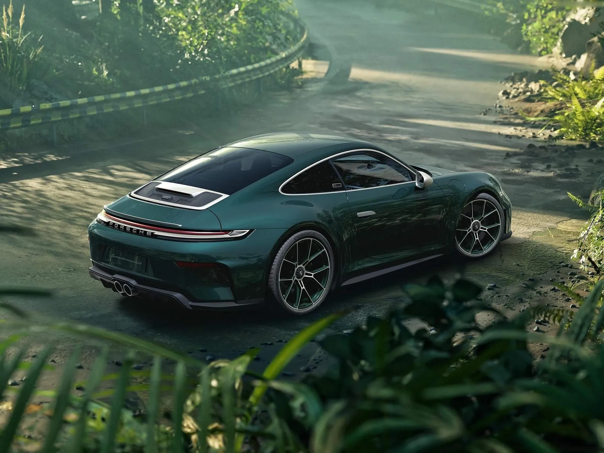 Porsche 911 GT3 Touring Ocelot (2025) – zadní tříčtvrteční pohled