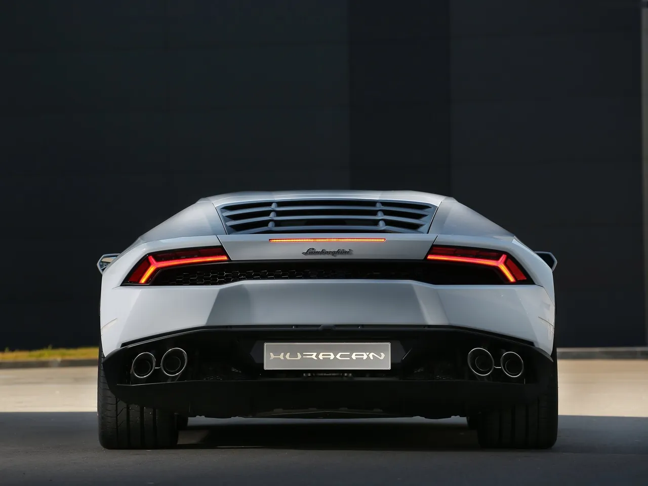 Lamborghini Huracan LP610-4 (2015) – zezadu