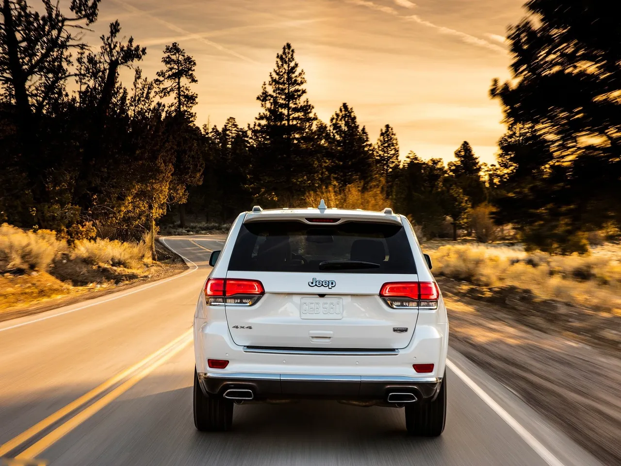 Jeep Grand Cherokee Summit (2017) – zezadu
