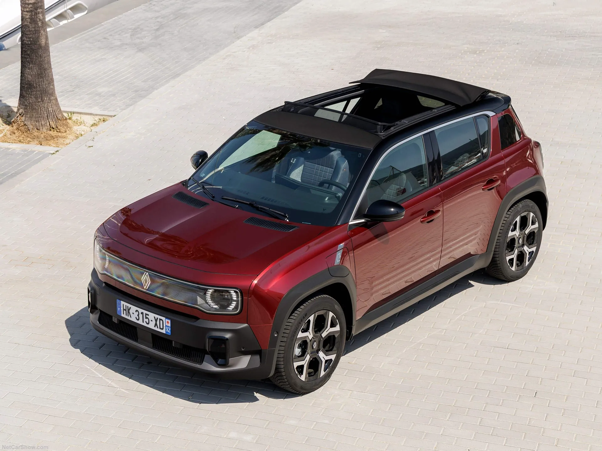 Renault 4 E-Tech Plein Sud (2026)