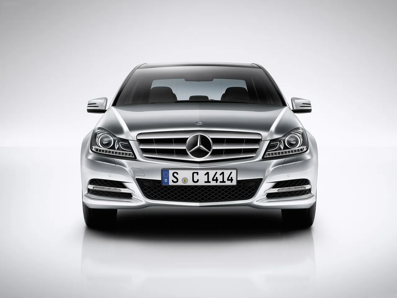 Mercedes-Benz C-Class (2012) - Front