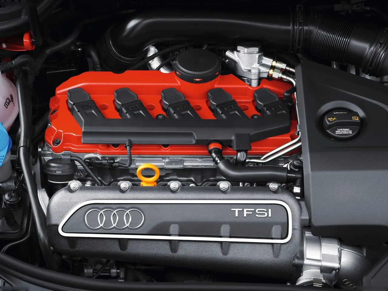 Audi RS3 Sportback (2012) – motorový prostor