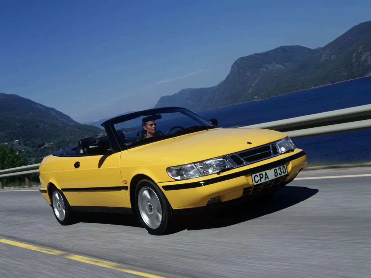 Saab 900 Convertible (1998)